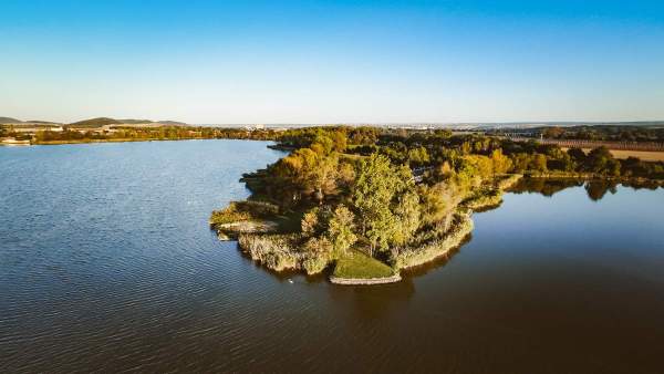 Jezero Lenešice